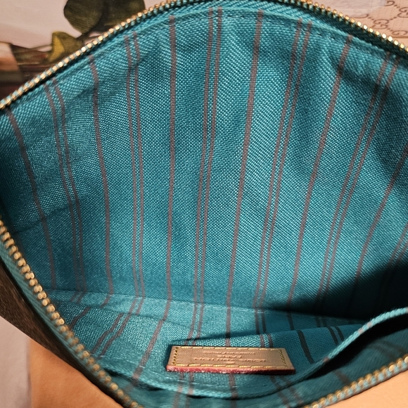 Louis Vuitton Neverful MM Turquoise Pochette, Box,Ribbon & Dust Bag - Picture 10 of 16